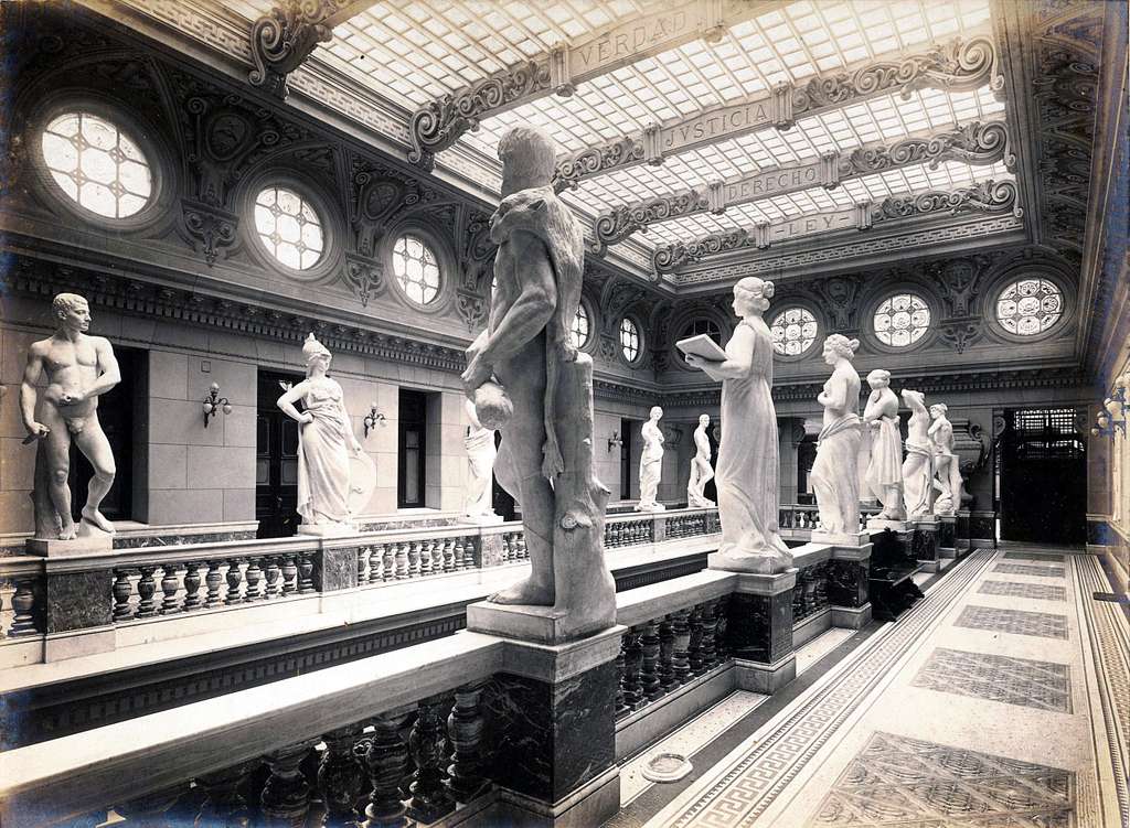 Galería interior del Palacio de Justicia